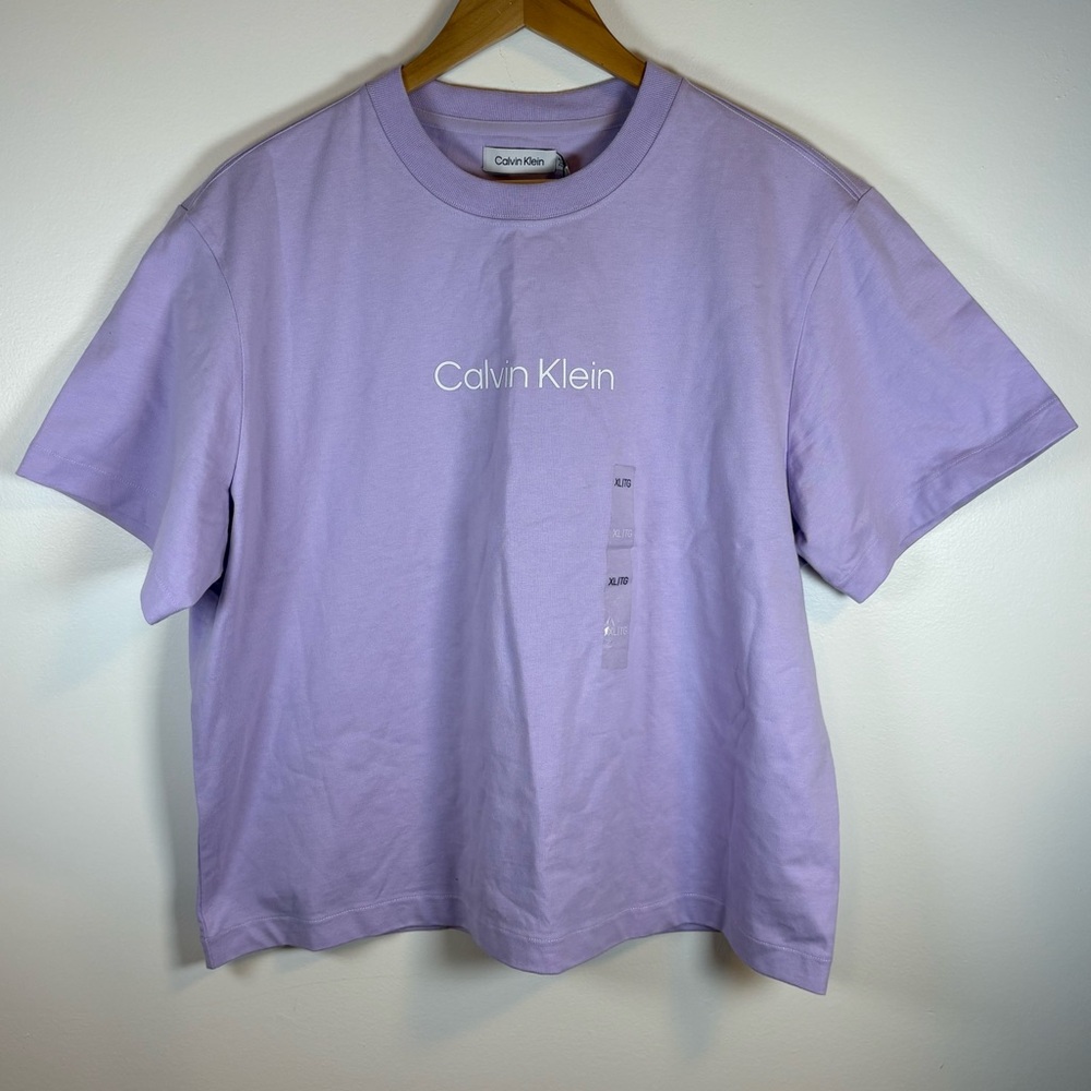 NWT Calvin Klein Women’s Lilac Purple T-Shirt Crewneck Size XL Cotton, Grapic